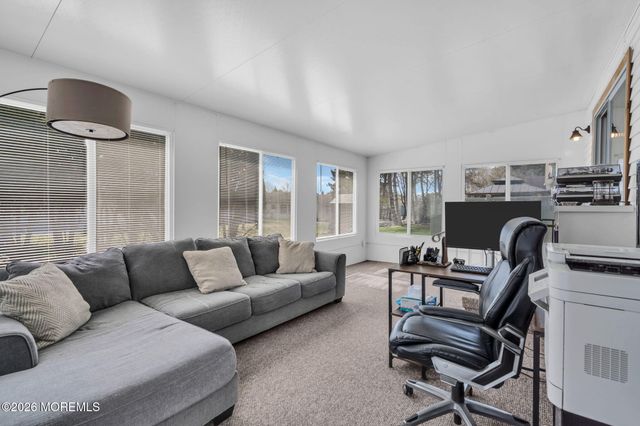 18 Encinitas Drive, Toms River, NJ 08757