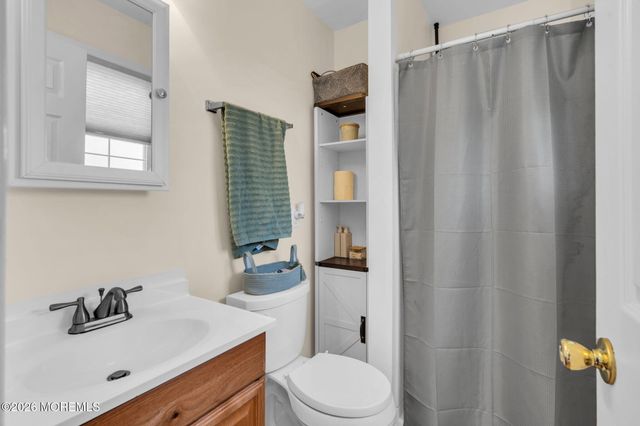 18 Encinitas Drive, Toms River, NJ 08757