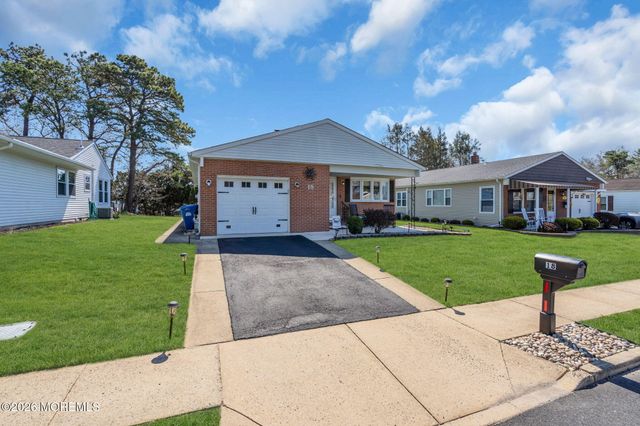 18 Encinitas Drive, Toms River, NJ 08757