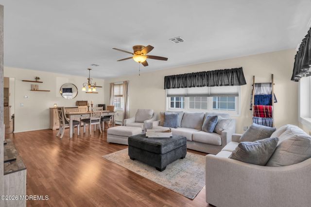 18 Encinitas Drive, Toms River, NJ 08757