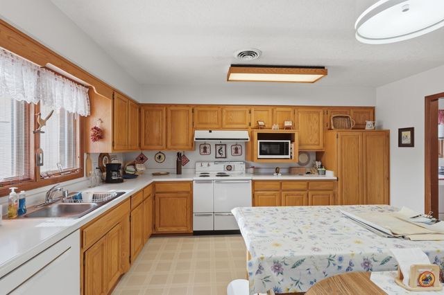 701 Carmel Drive, Rio Communities, NM 87002