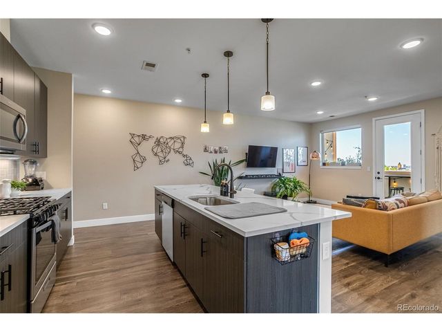 2729 W 28th Ave 504, Denver, CO 80211