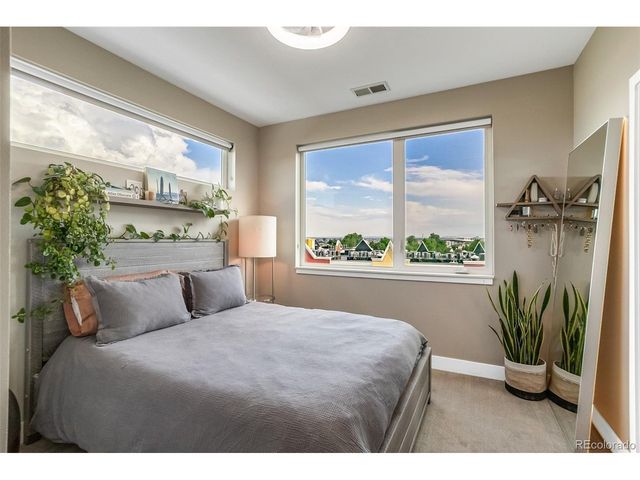 2729 W 28th Ave 504, Denver, CO 80211