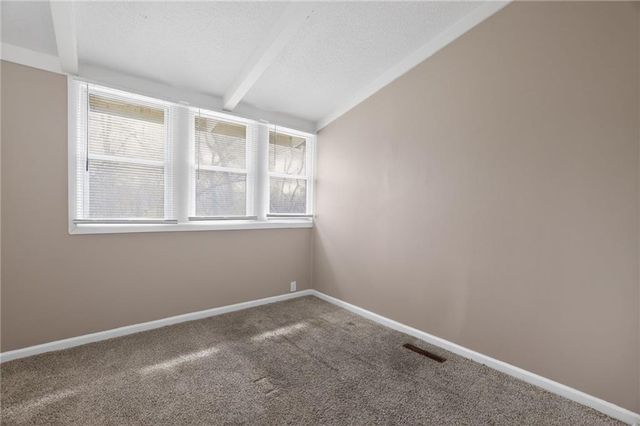 8823 E 23rd Street, Kansas City, MO 64129