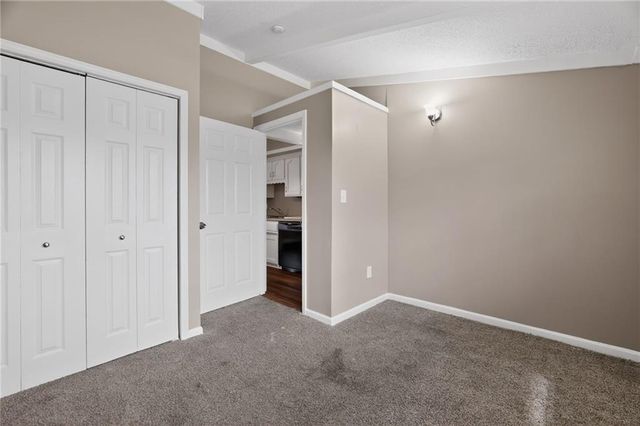 8823 E 23rd Street, Kansas City, MO 64129