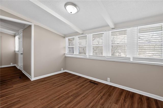 8823 E 23rd Street, Kansas City, MO 64129