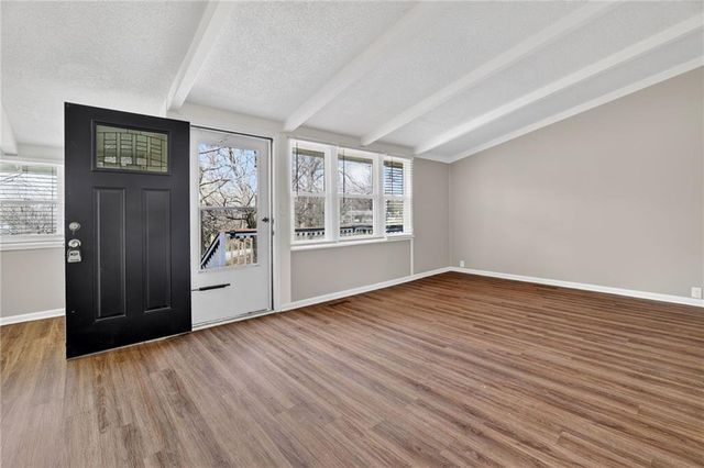 8823 E 23rd Street, Kansas City, MO 64129