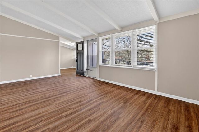 8823 E 23rd Street, Kansas City, MO 64129