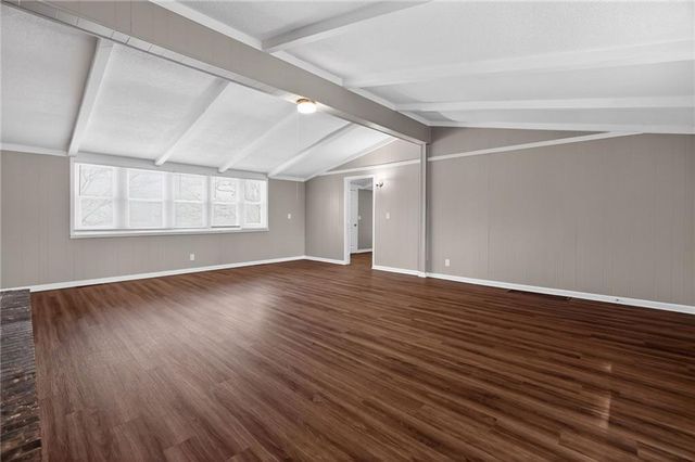 8823 E 23rd Street, Kansas City, MO 64129