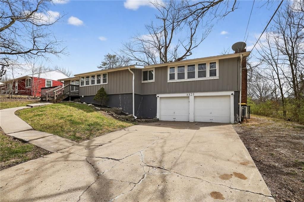 8823 E 23rd Street, Kansas City, MO 64129
