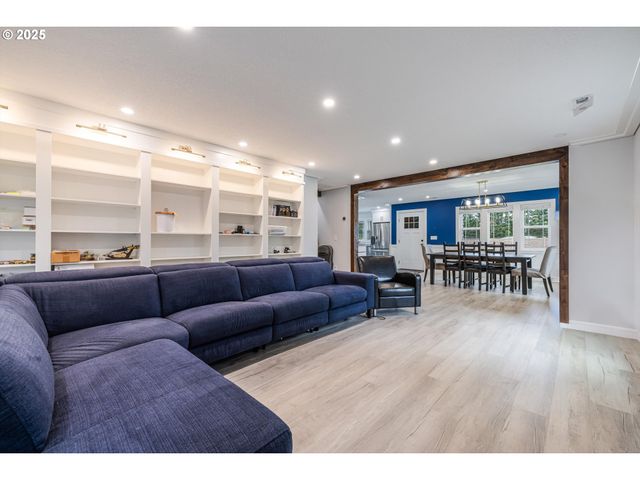 14008 Ne 72ND Ave, Vancouver, WA 98686