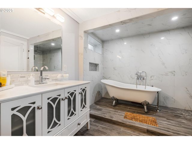 14008 Ne 72ND Ave, Vancouver, WA 98686