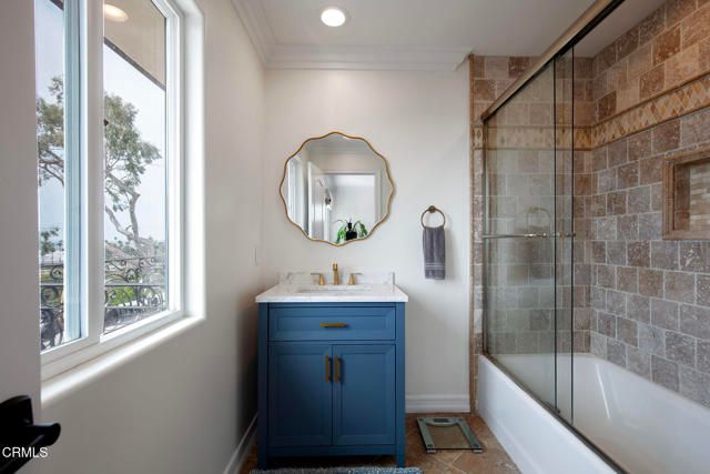 2180 Vista Del Mar Drive, Ventura, CA 93001