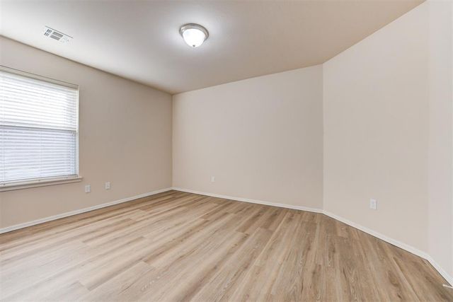 8701 NW 74th Street, Oklahoma City, OK 73132