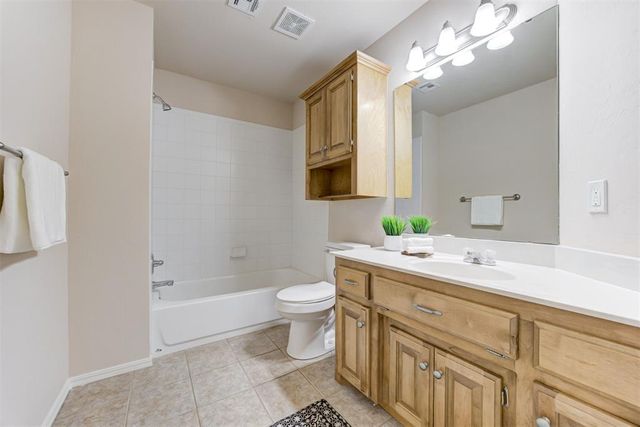 8701 NW 74th Street, Oklahoma City, OK 73132