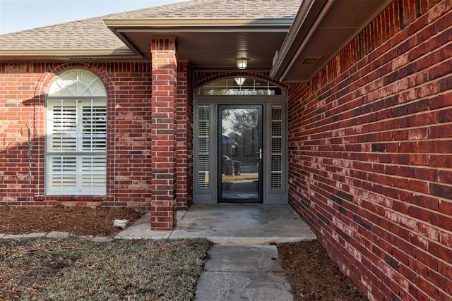 8701 NW 74th Street, Oklahoma City, OK 73132