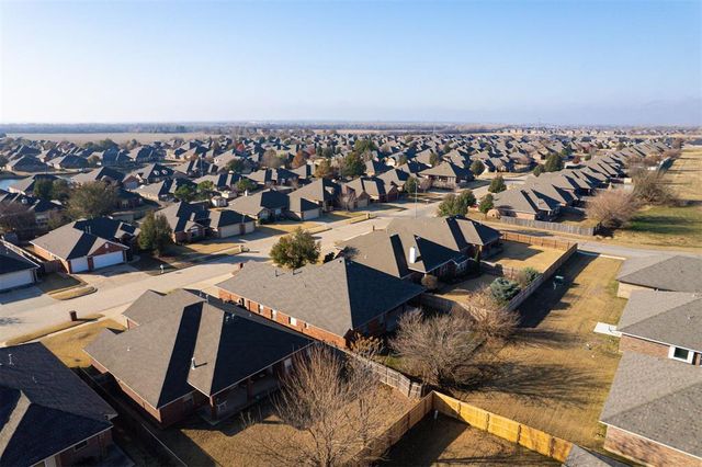 8701 NW 74th Street, Oklahoma City, OK 73132