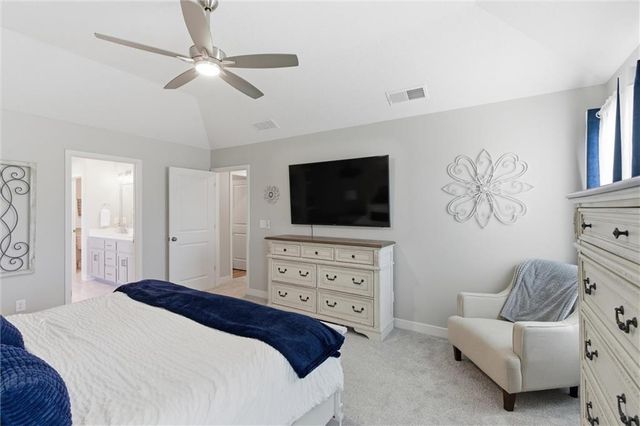 308 E Oak Street, Lone Jack, MO 64070