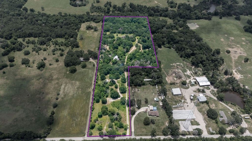 15987 County Road 4052, Kemp, TX 75143