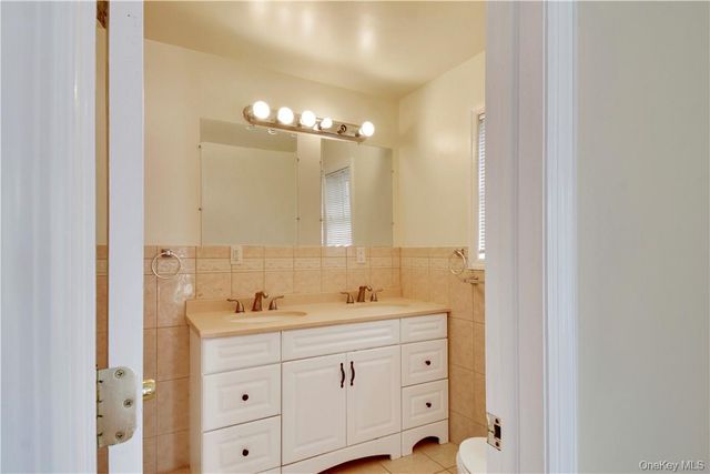 5 Crosby Place, New Rochelle, NY 10801