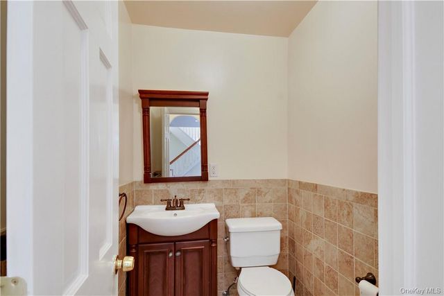 5 Crosby Place, New Rochelle, NY 10801