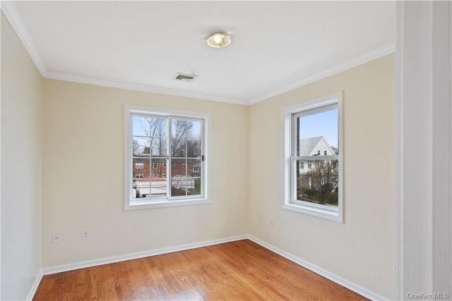 5 Crosby Place, New Rochelle, NY 10801