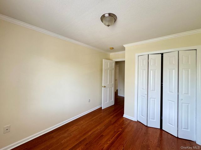 5 Crosby Place, New Rochelle, NY 10801