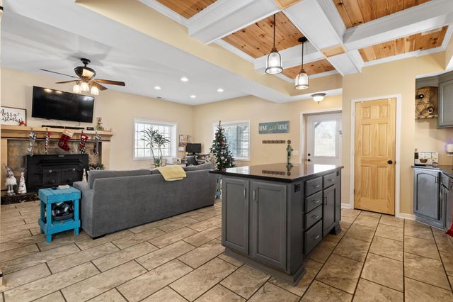 306 N Park Drive, Baltimore, OH 43105