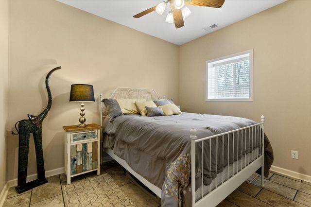 306 N Park Drive, Baltimore, OH 43105