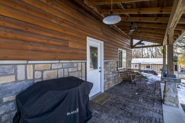 306 N Park Drive, Baltimore, OH 43105