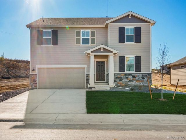 1636 Yampa River Dr, Windsor, CO 80550