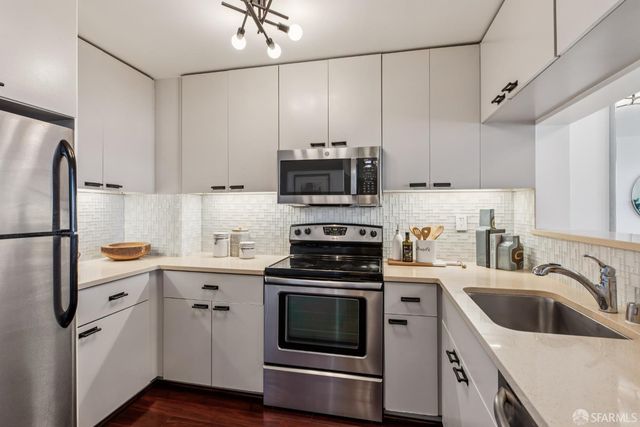 300 3rd Street 1208, San Francisco, CA 94123