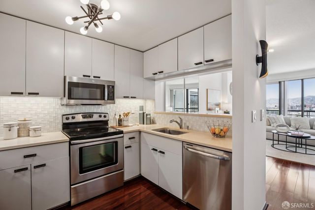 300 3rd Street 1208, San Francisco, CA 94123