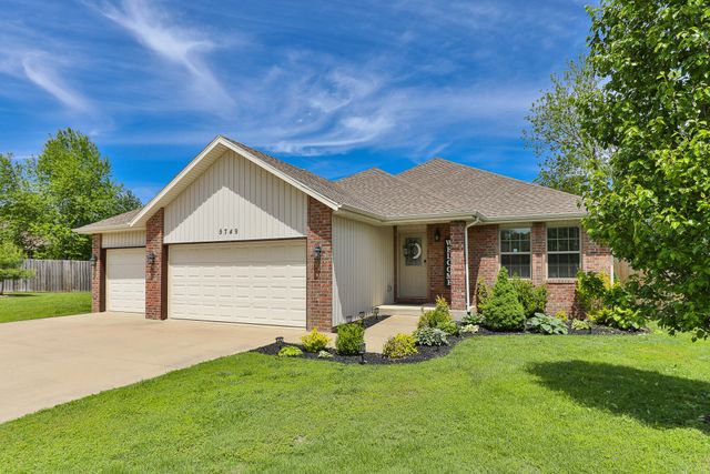 5749 W Payton Circle, Springfield, MO 65802