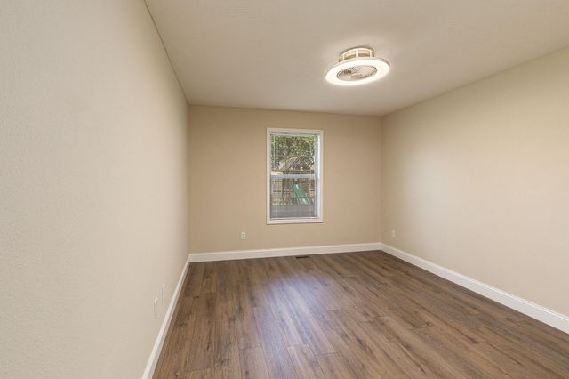 5749 W Payton Circle, Springfield, MO 65802