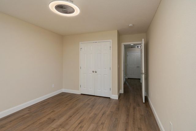 5749 W Payton Circle, Springfield, MO 65802