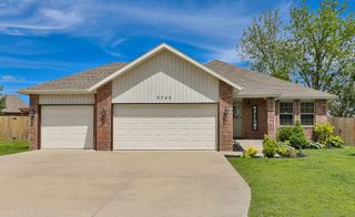 5749 W Payton Circle, Springfield, MO 65802