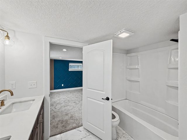 1009 27th Street, Des Moines, IA 50311