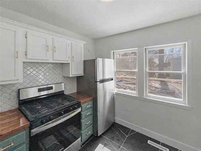 1009 27th Street, Des Moines, IA 50311