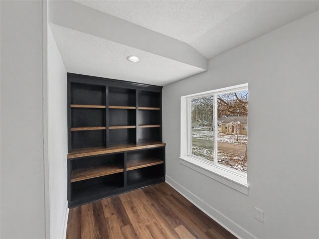 1009 27th Street, Des Moines, IA 50311