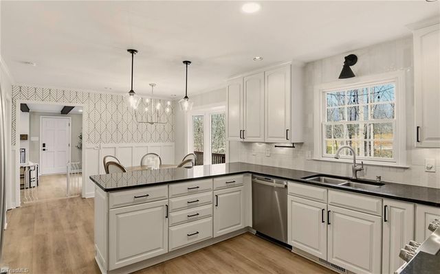 4938 Hackamore Road, Greensboro, NC 27410