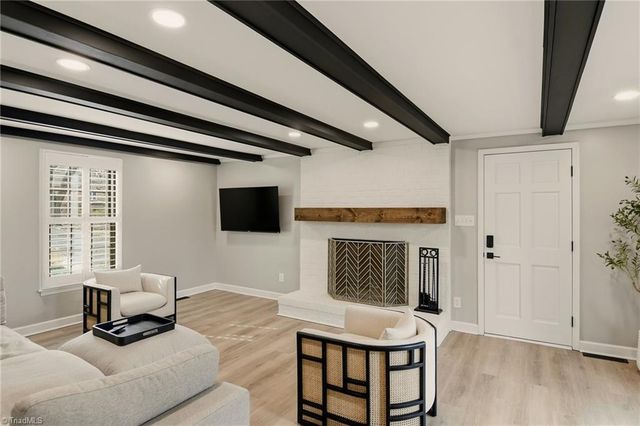 4938 Hackamore Road, Greensboro, NC 27410