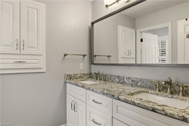 4938 Hackamore Road, Greensboro, NC 27410