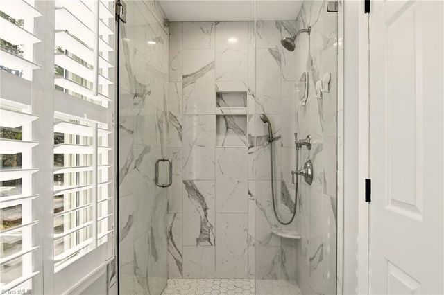 4938 Hackamore Road, Greensboro, NC 27410