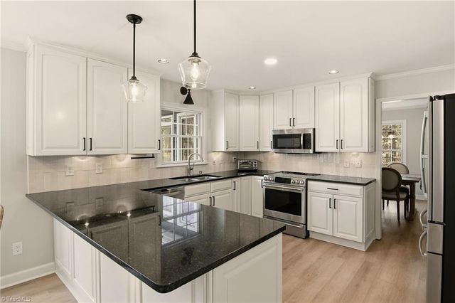 4938 Hackamore Road, Greensboro, NC 27410