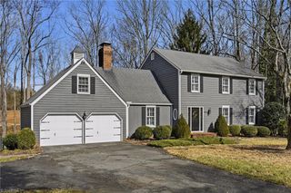 4938 Hackamore Road, Greensboro, NC 27410