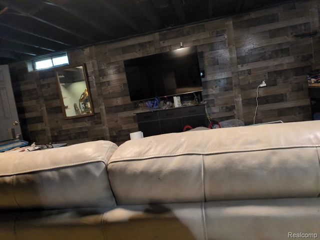 459 Continental Street, Detroit, MI 48215