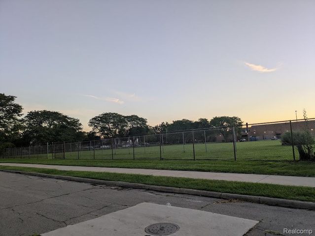 459 Continental Street, Detroit, MI 48215