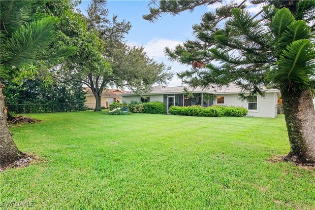 2230 SE 27th TER, Cape Coral, FL 33904