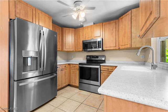 2230 SE 27th TER, Cape Coral, FL 33904